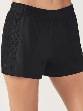Fabletics Cynthia Lace Sides Lined Shorts Black size S